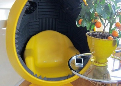 customer-sound-egg-chair-10
